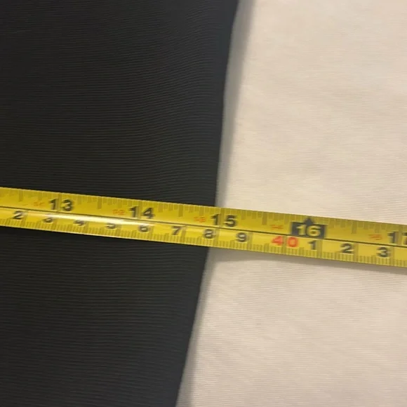 Alice + Olivia Annalee Faux Pearl Embellished Sleeveless Top
SZ XL bodycon fit - Picture 10 of 13